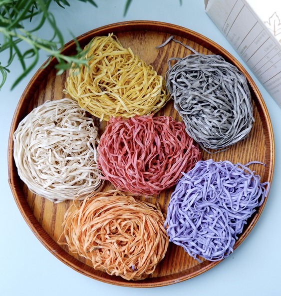 mì rau củ cầu vồng